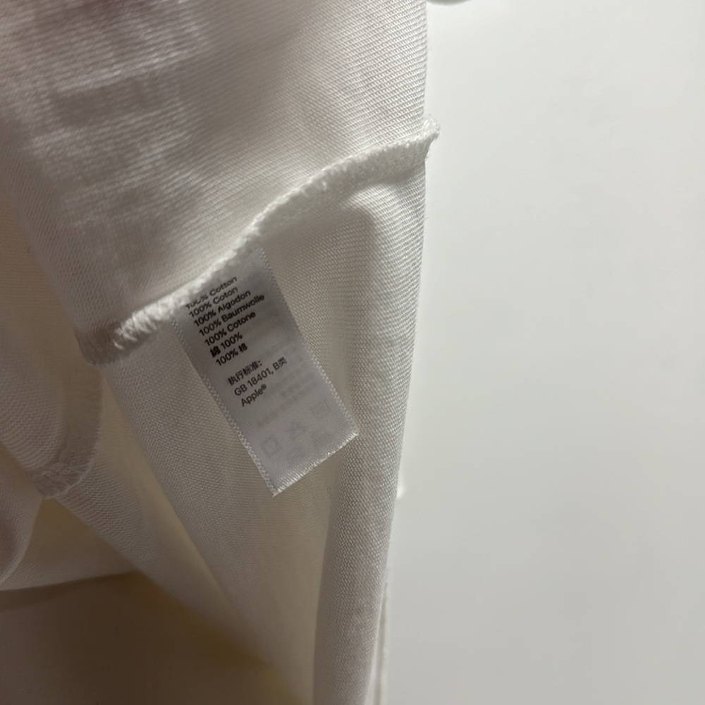 Apple T-Shirt Emoji Mind Blown Embrodried Apple Park Infinite Loop White Small - Picture 7 of 10